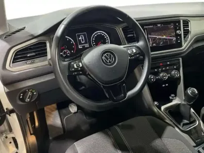 Photo 8 Volkswagen T-roc BUSINESS 1.0 TSI 110 Start/Stop BVM6 Lounge