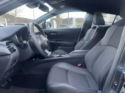 Photo 15 Toyota C-HR 1.8 Hybride 122 Edition