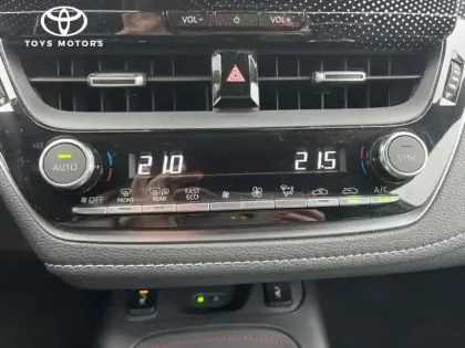 Photo 15 Toyota Corolla Hybride 1.8L 140h GR Sport 140 CH