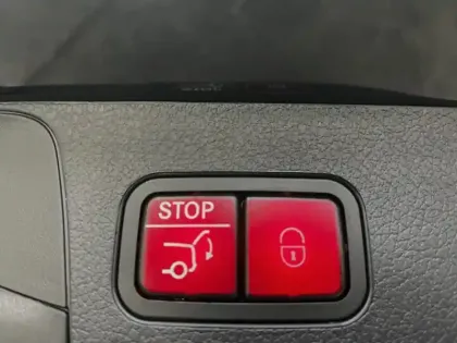 Photo 16 Mercedes GLB 200 d AMG Line