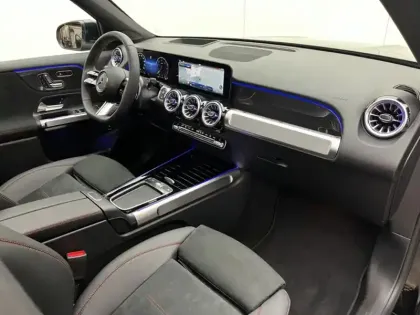 Photo 17 Mercedes GLB 200 d AMG Line