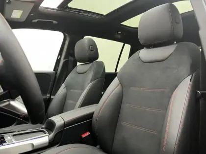 Photo 20 Mercedes GLB 200 d AMG Line