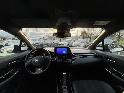 Photo 10 Toyota C-HR 1.8 Hybride 122 GR Sport