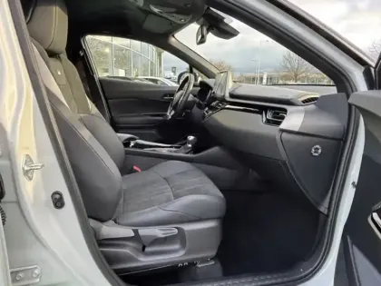 Photo 17 Toyota C-HR 1.8 Hybride 122 GR Sport