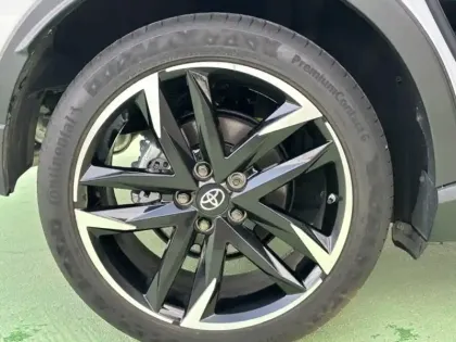 Photo 16 Toyota C-HR 1.8 Hybride 122 GR Sport