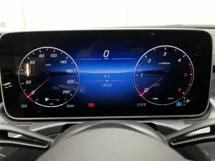 Photo 11 Mercedes Classe C Berline 200 d AMG Line