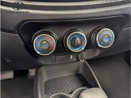 Photo 11 Toyota Aygo 1.0 VVT-i 72 Dynamic S-CVT