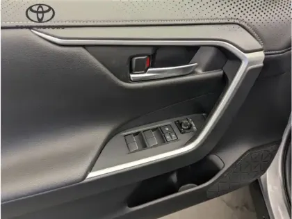 Photo 6 Toyota Rav4 Hybride AWD Dynamic Business