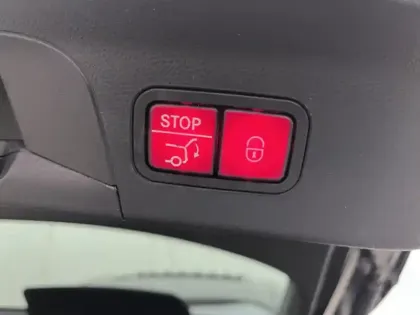 Photo 18 Mercedes Classe GLC 300e 4MATIC AMG Line