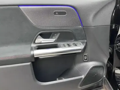 Photo 12 Mercedes EQA Gén. I (H243) Ph1 AMG Line 5