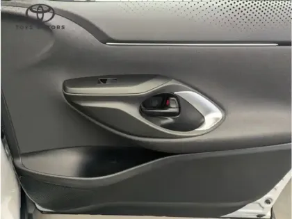 Photo 9 Toyota Yaris Hybride 1.5 HYBRID 116H DYNAMIC AUTO