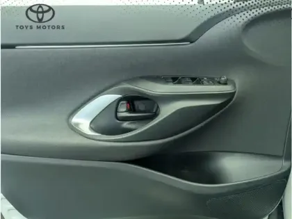 Photo 12 Toyota Yaris Hybride 1.5 HYBRID 116H DYNAMIC AUTO