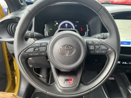 Photo 16 Toyota Aygo Hybride 116h GR Sport CROSSOVER SP