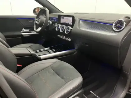 Photo 16 Mercedes EQA 250+ AMG Line