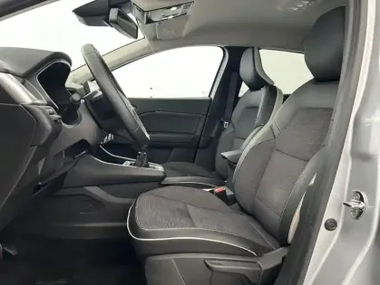 Photo 12 Renault Captur 1.3 TCe 140ch Intens + Pack City