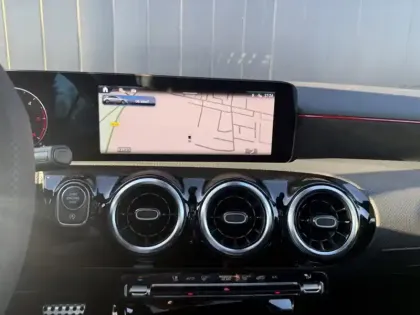 Photo 9 Mercedes Classe A 200 d Star Edition