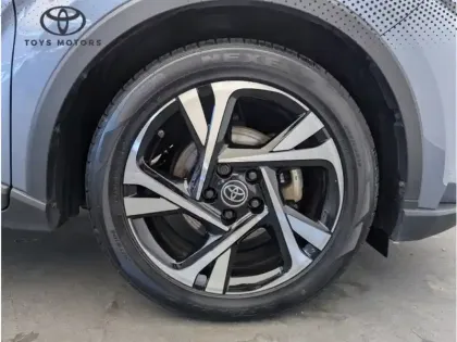 Photo 6 Toyota C-HR Hybrid Edition 1.8 122 ch