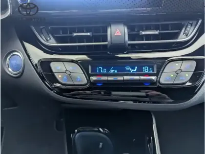 Photo 21 Toyota C-HR Hybrid Edition 1.8 122 ch