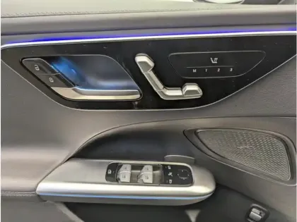 Photo 13 Mercedes Classe C Berline 200 d AMG Line