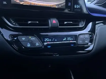 Photo 17 Toyota C-HR 1.8 HYBRIDE 122 GRAPHIC