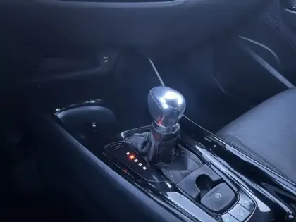 Photo 18 Toyota C-HR 1.8 HYBRIDE 122 GRAPHIC