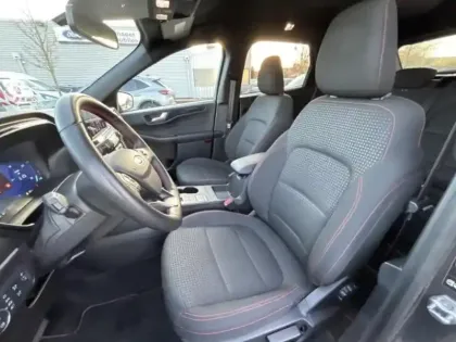 Photo 9 Ford Kuga Gén. III Ph1 ST-Line Business 5