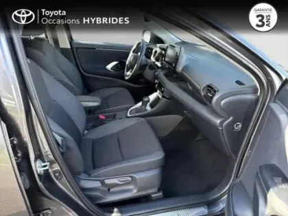 Photo 20 Toyota Yaris  116h Design 5p MY22