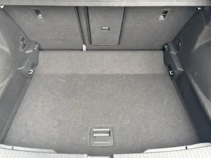 Photo 7 Volkswagen T-roc  1.5 TSI Evo2 150ch R-Line Edition DSG7