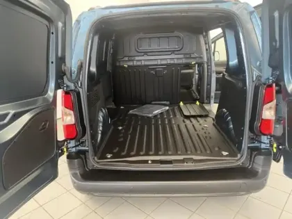 Photo 7 Peugeot Partner  M Diesel 100ch Pro Skill