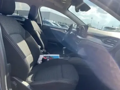 Photo 10 Ford Focus Gén. IV Ph2 Titanium X Business 5