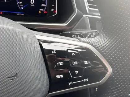 Photo 12 Volkswagen Tiguan  2.0 TDI 150ch R-Line DSG7