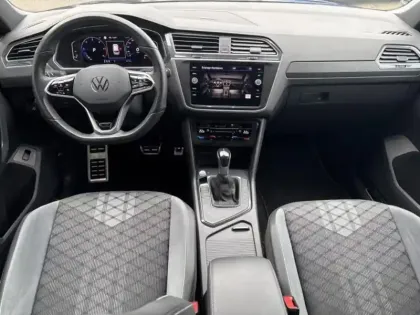 Photo 5 Volkswagen Tiguan  2.0 TDI 150ch R-Line DSG7