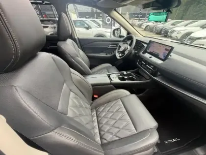 Photo 8 Nissan X-trail  e-Power 204ch Tekna 2025