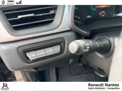 Photo 10 Renault Captur  1.6 E-Tech hybride 145ch Business -21