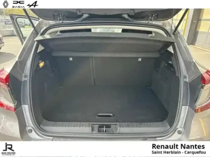 Photo 14 Renault Captur  1.6 E-Tech hybride 145ch Business -21