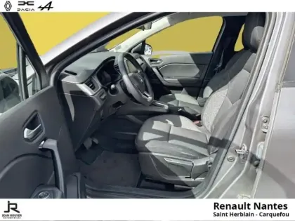 Photo 12 Renault Captur  1.6 E-Tech hybride 145ch Business -21