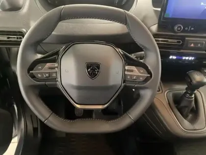 Photo 11 Peugeot Partner  M Diesel 100ch Pro Skill