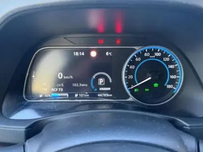 Photo 12 Nissan Leaf  150ch 40kWh Acenta 22