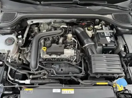 Photo 6 Volkswagen Golf  1.0 eTSI OPF 110ch Life Plus DSG7