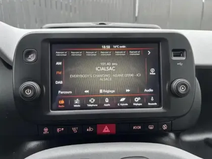 Photo 12 Fiat Panda  1.0 70ch BSG S&S  Cross