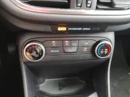 Photo 11 Ford Fiesta  1.1 75ch  Cool & Connect 5p