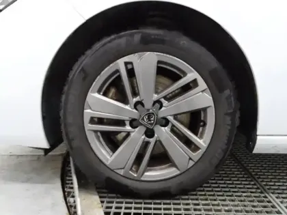 Photo 10 Peugeot 308  SW 1.5 BlueHDi 130ch S&S Active Pack EAT8