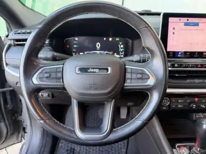 Photo 13 Jeep Compass  1.3 Turbo T4 240ch PHEV 4xe S AT6 eAWD