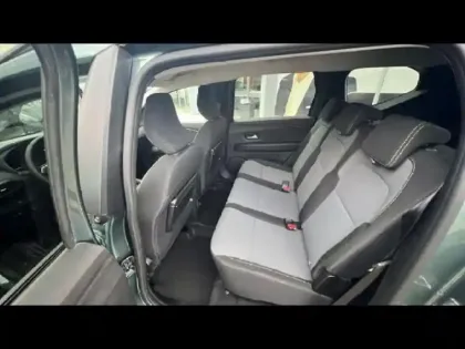 Photo 11 Dacia Jogger  1.6 hybrid 140ch Extreme 5 places -24