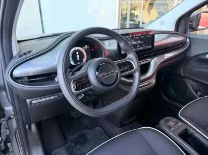 Photo 10 Fiat 500  e 118ch MY23