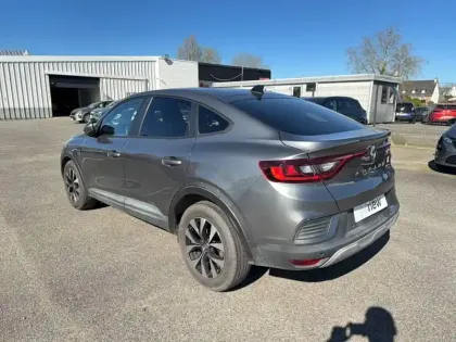 Photo 32 Renault Arkana  mild hybrid 140 EDC FAP - 22