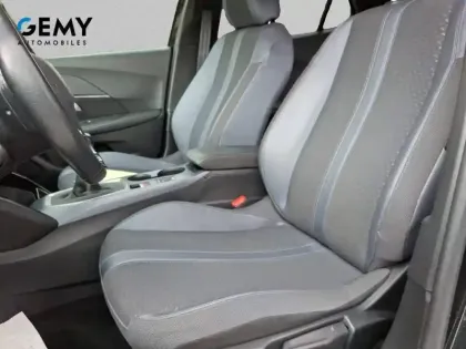 Photo 25 Peugeot 2008  PureTech 100 S&S BVM6