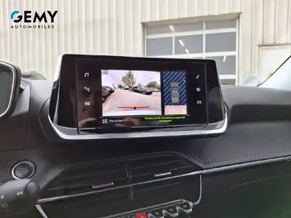 Photo 31 Peugeot 2008  PureTech 100 S&S BVM6