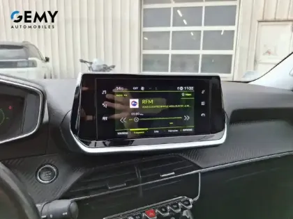 Photo 46 Peugeot 2008  PureTech 100 S&S BVM6