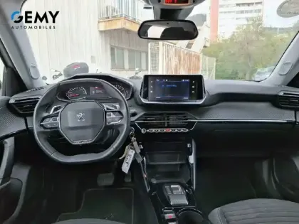 Photo 7 Peugeot 2008  PureTech 130 S&S EAT8